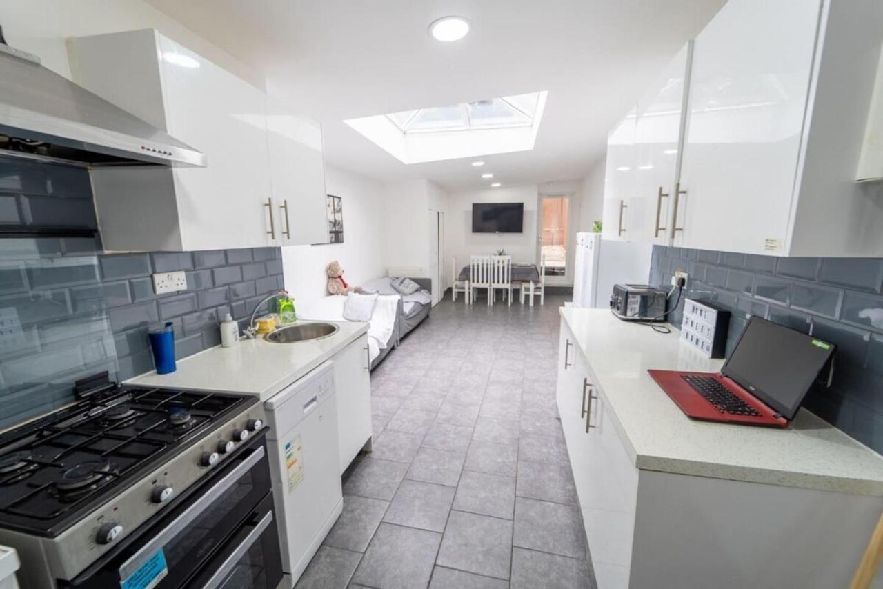 Studio Close To Selly Oak Train Station 버밍엄 외부 사진