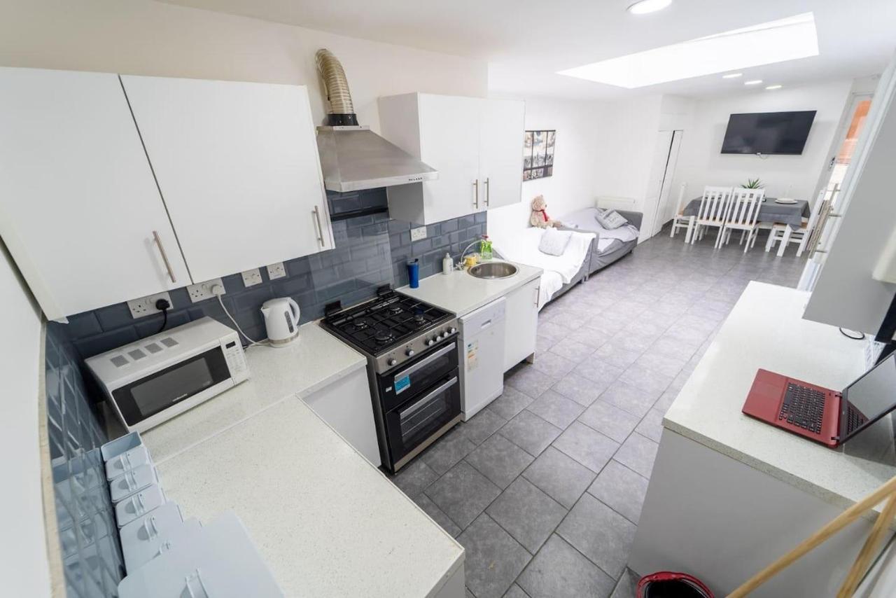 Studio Close To Selly Oak Train Station 버밍엄 외부 사진